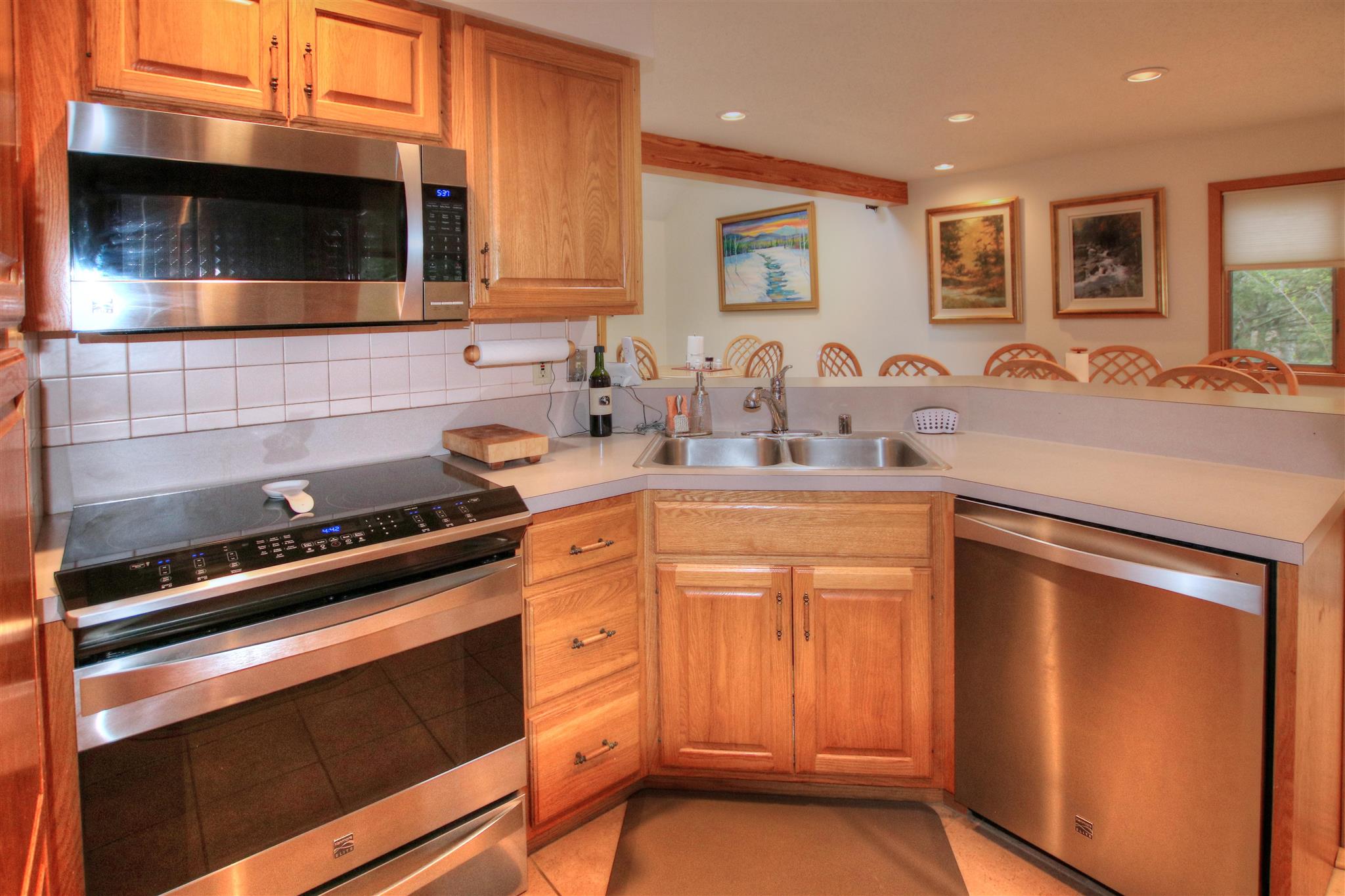 635 Field Road, Unit 77 Stowe, VT 05672 - Photo 6 of 40