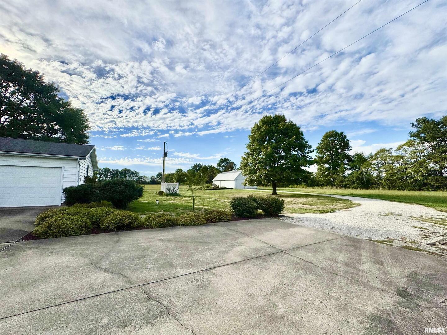 9879 Steel City Road Benton, IL 62812 - Photo 58 of 60