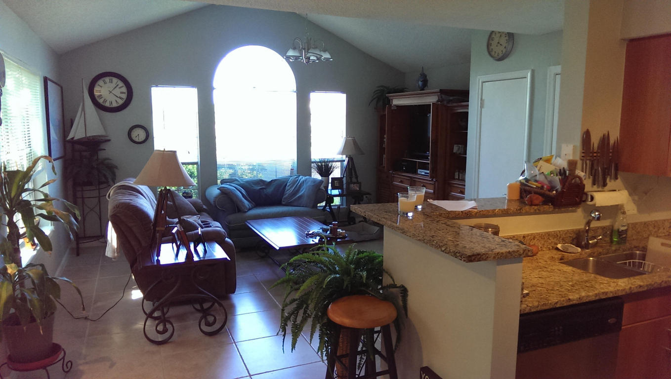 1385 Crystal Way, Unit P Delray Beach, FL 33444 - Photo 9 of 10 10