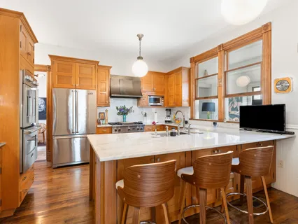 $989,000 | 5802 Broadway Road, Richmond, IL 60071