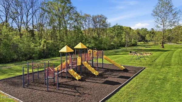 $1,175,000 | 113 Creek Side Court, Bristol, TN 37620
