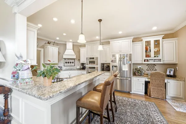 $1,175,000 | 113 Creek Side Court, Bristol, TN 37620