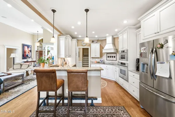 $1,175,000 | 113 Creek Side Court, Bristol, TN 37620