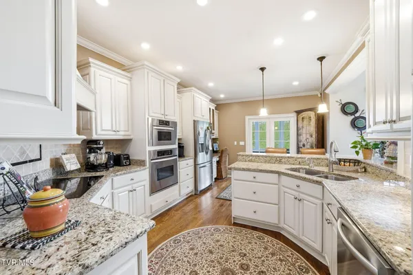 $1,175,000 | 113 Creek Side Court, Bristol, TN 37620