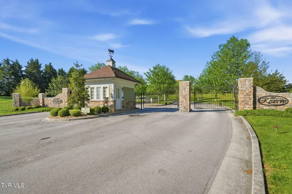 $1,175,000 | 113 Creek Side Court, Bristol, TN 37620