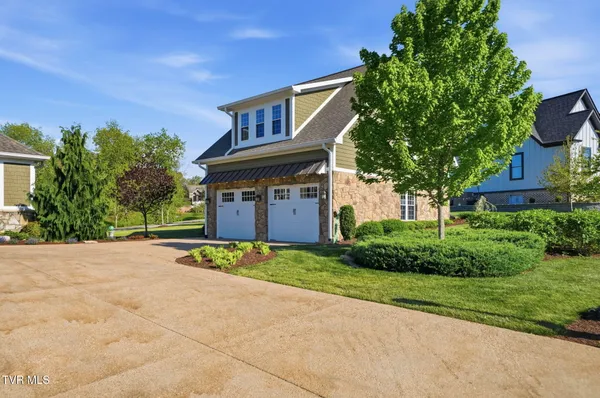 $1,175,000 | 113 Creek Side Court, Bristol, TN 37620