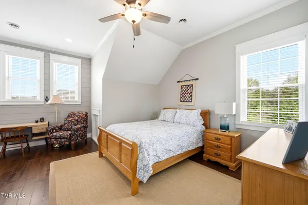 $1,175,000 | 113 Creek Side Court, Bristol, TN 37620
