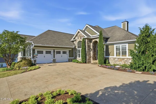 $1,175,000 | 113 Creek Side Court, Bristol, TN 37620