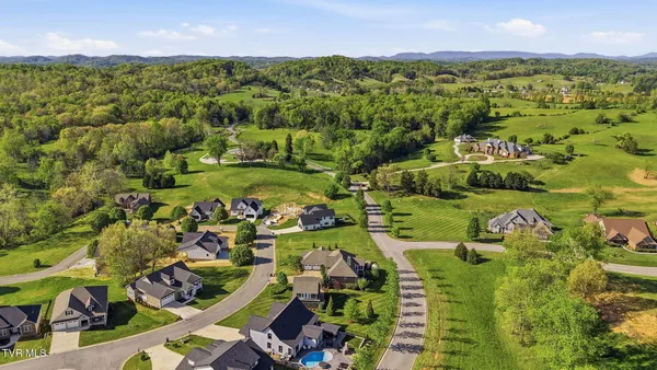 $1,175,000 | 113 Creek Side Court, Bristol, TN 37620