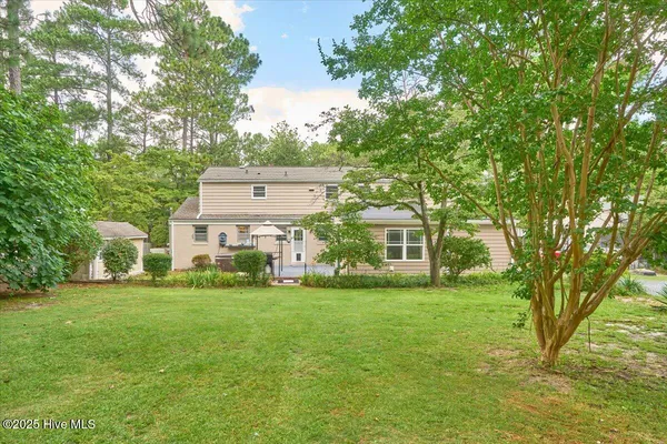 $515,000 | 825 North Saylor Street, Southern Pines, NC 28387