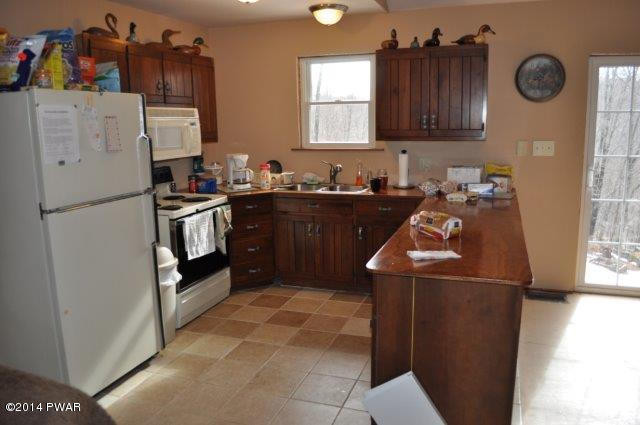 41 Swamp Road Pleasant Mount, PA 18453 - Photo 9 of 27 Gallery Image 9