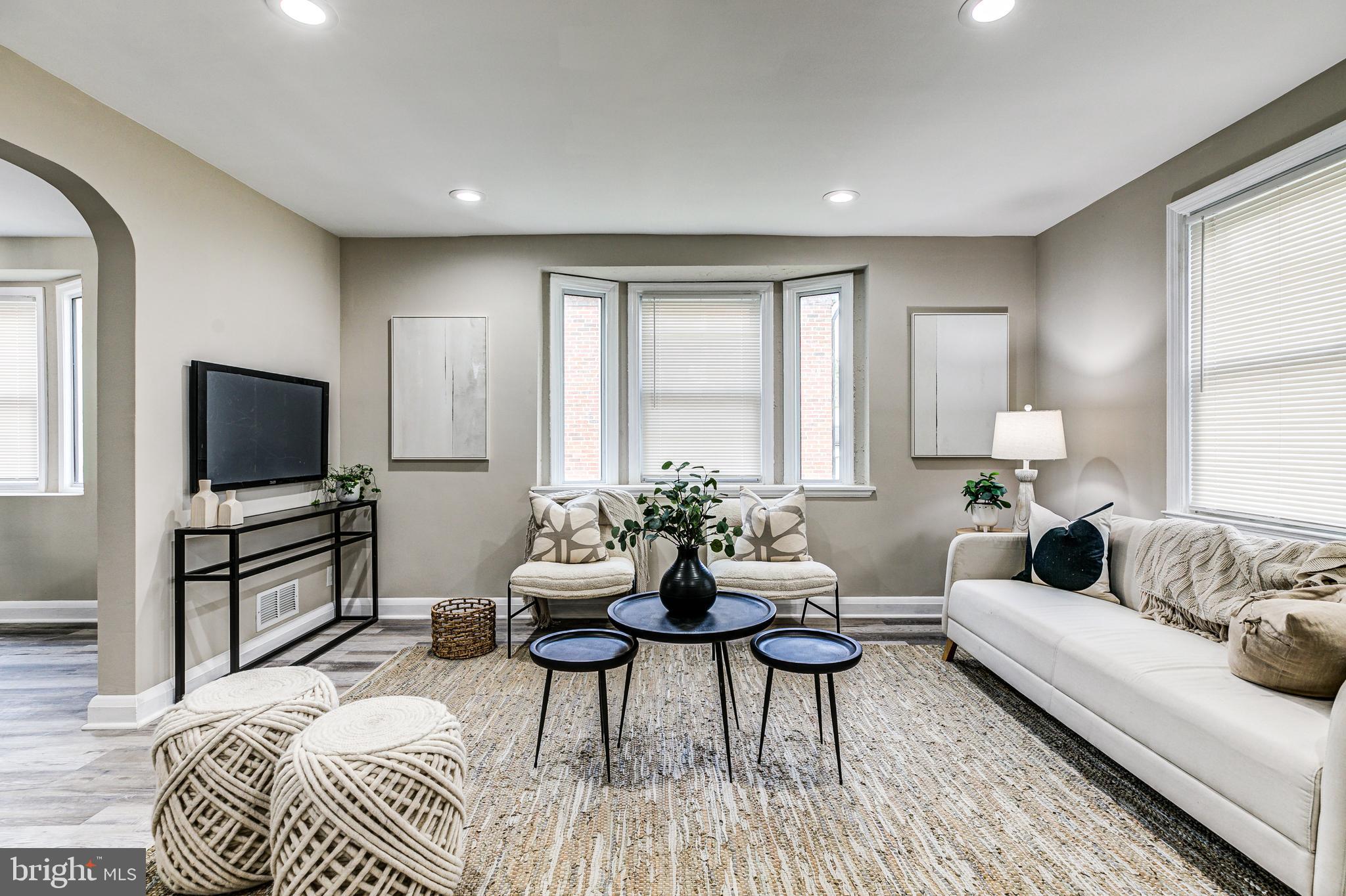 4510 Rokeby Road Baltimore, MD 21229 - Photo 5 of 35