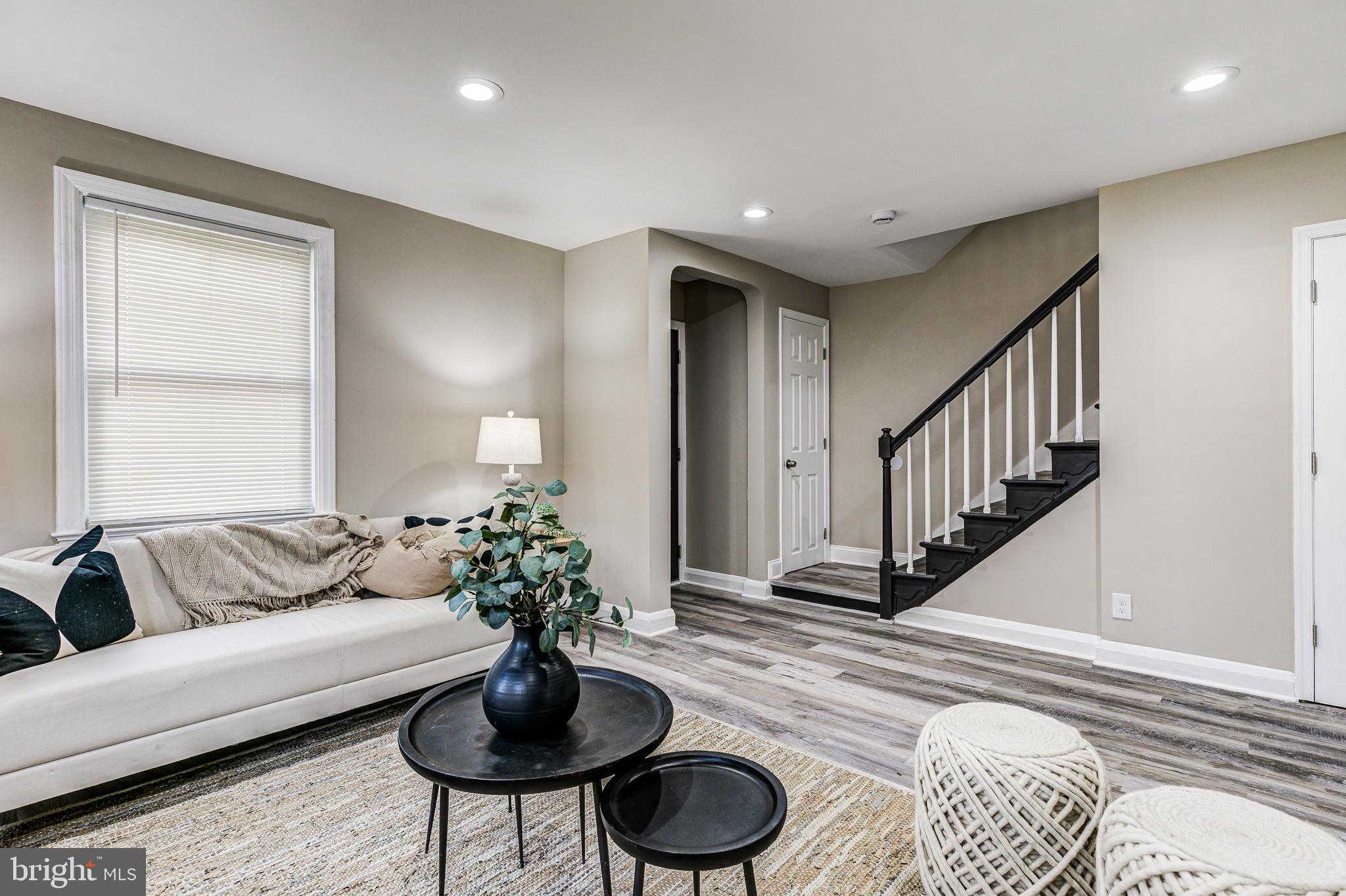 4510 Rokeby Road Baltimore, MD 21229 - Photo 9 of 35