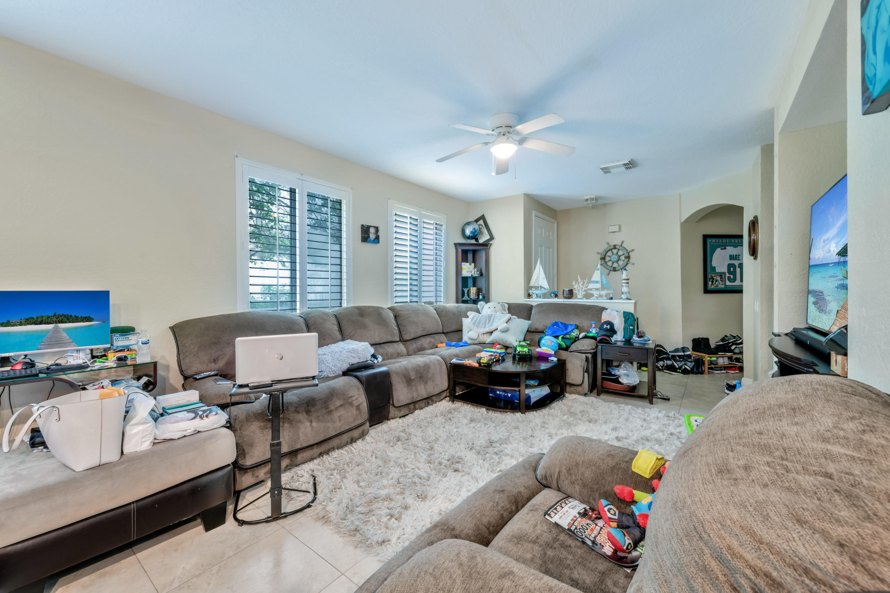 3189 Laurel Ridge Circle Riviera Beach, FL 33404 - Photo 5 of 12 3189 Laurel Ridge Cir Riviera-print-003-