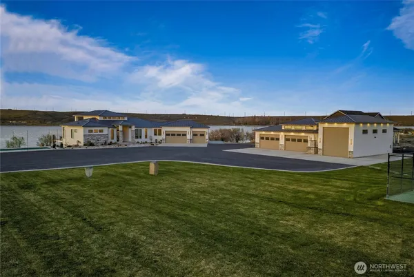 $2,950,000 | 5874 Panorama Drive Northeast, Moses Lake, WA 98837