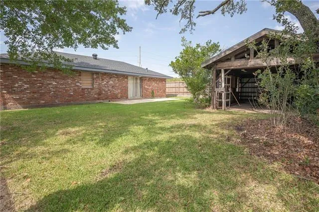 $1,800 | 14068 River Road, Destrehan, LA 70047