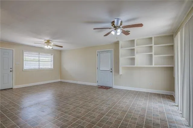 $1,800 | 14068 River Road, Destrehan, LA 70047