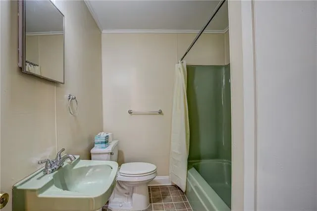 $1,800 | 14068 River Road, Destrehan, LA 70047