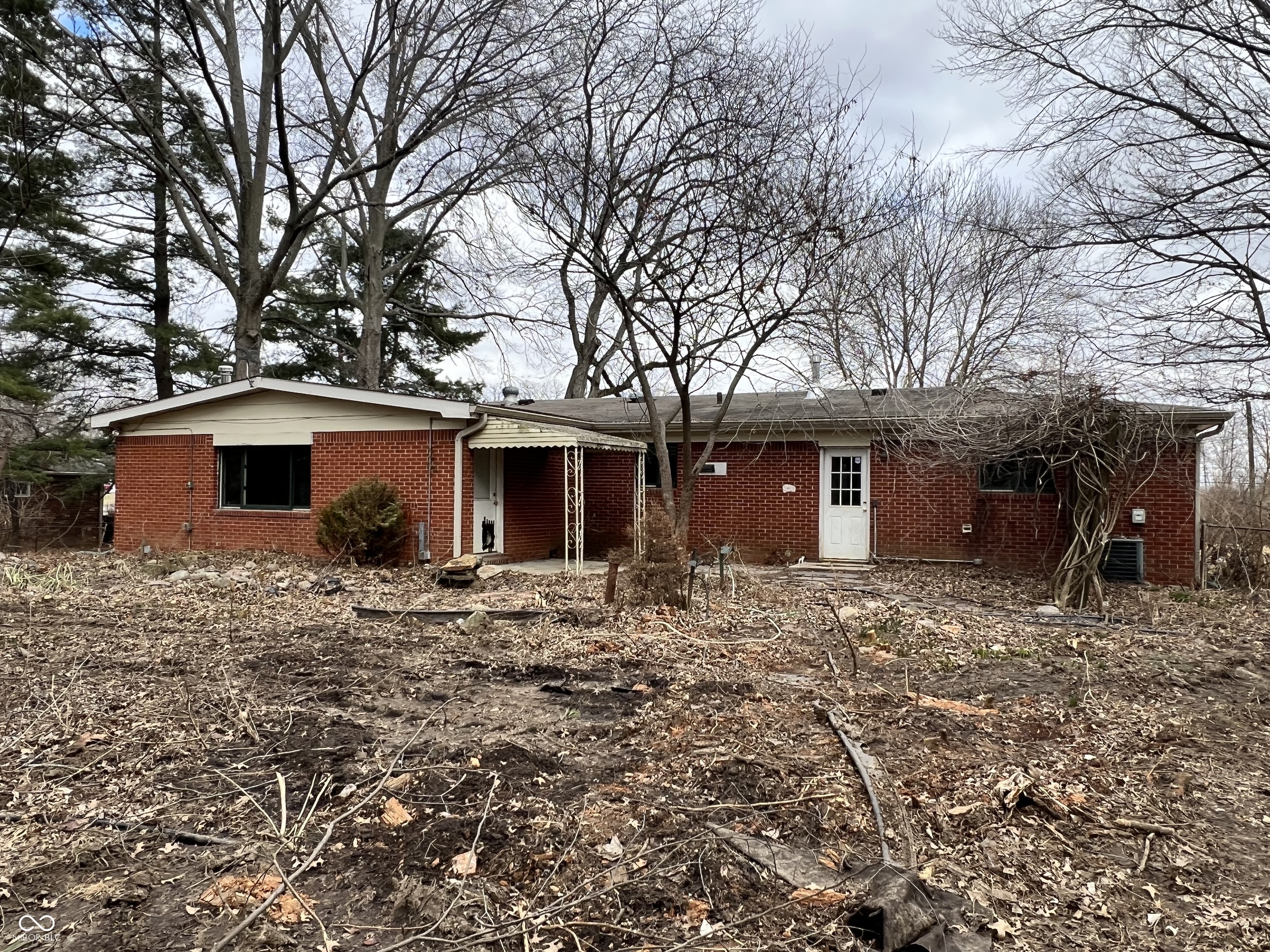 8328 South Franklin Road Indianapolis, IN 46259 - Photo 5 of 18 Gallery Image 5