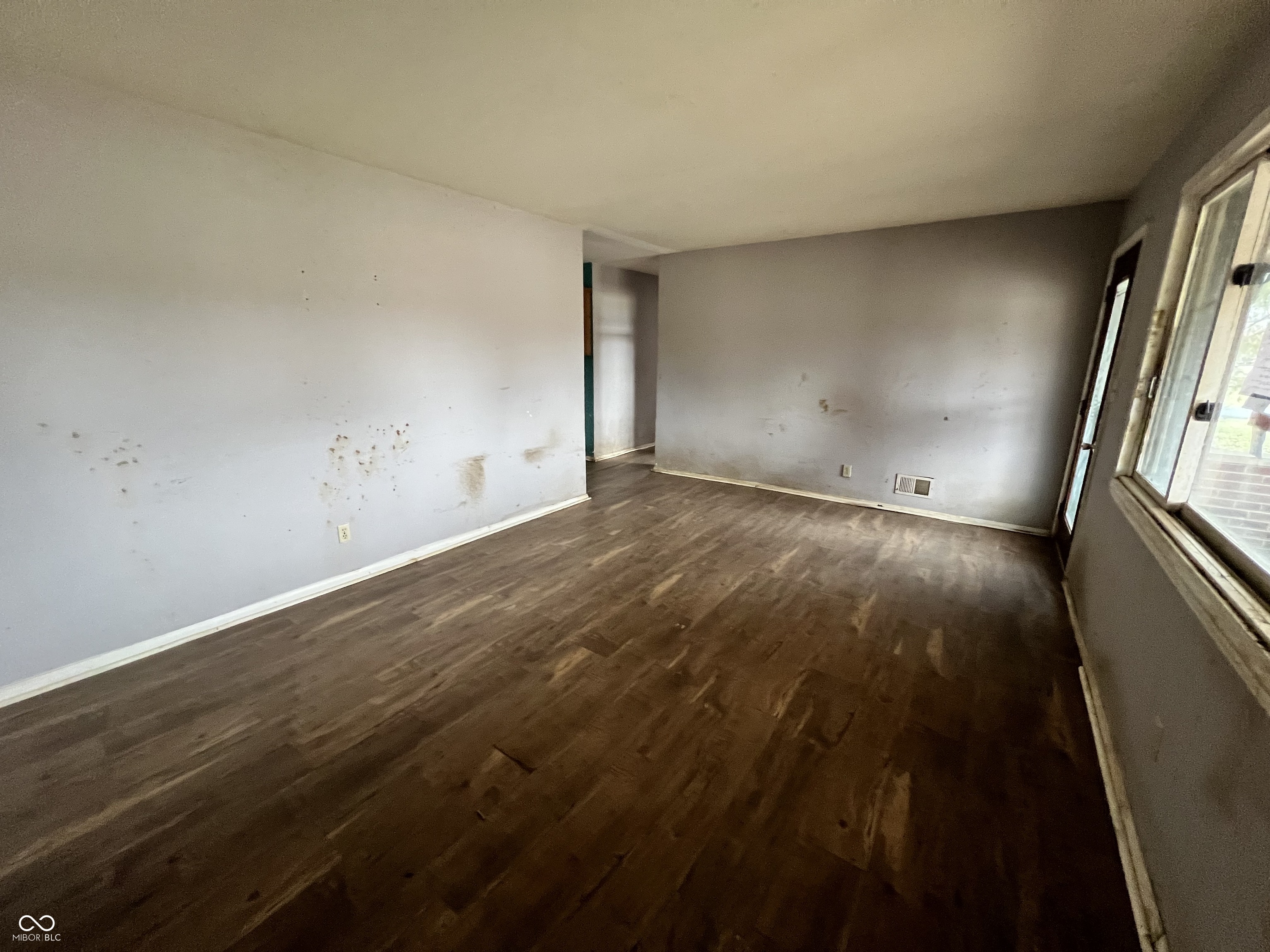 8328 South Franklin Road Indianapolis, IN 46259 - Photo 9 of 18 Gallery Image 9