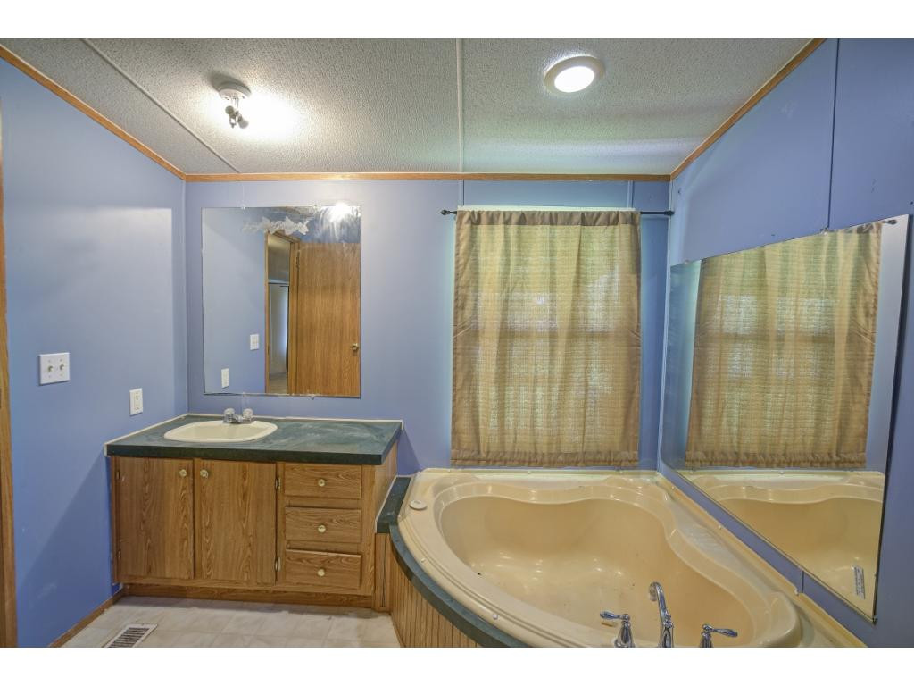 727 Fairview Road Hampton, TN 37658 - Photo 18 of 25 Photo 18
