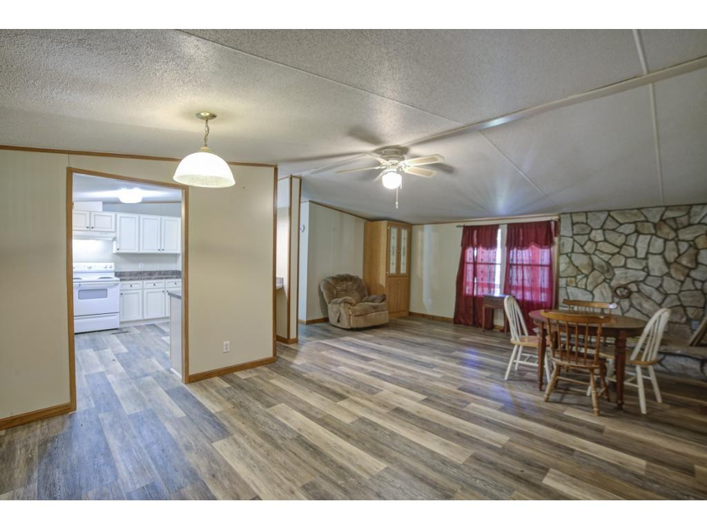 727 Fairview Road Hampton, TN 37658 - Photo 8 of 25 Photo 8