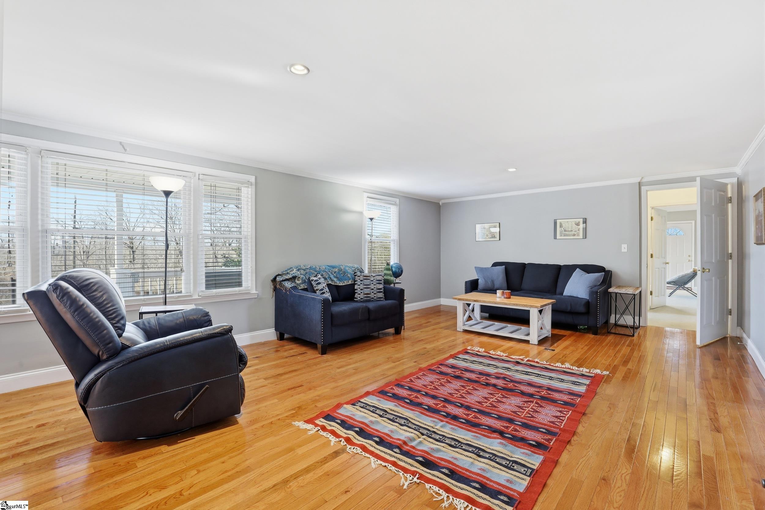 609 Roe Road Greenville, SC 29611 - Photo 11 of 35