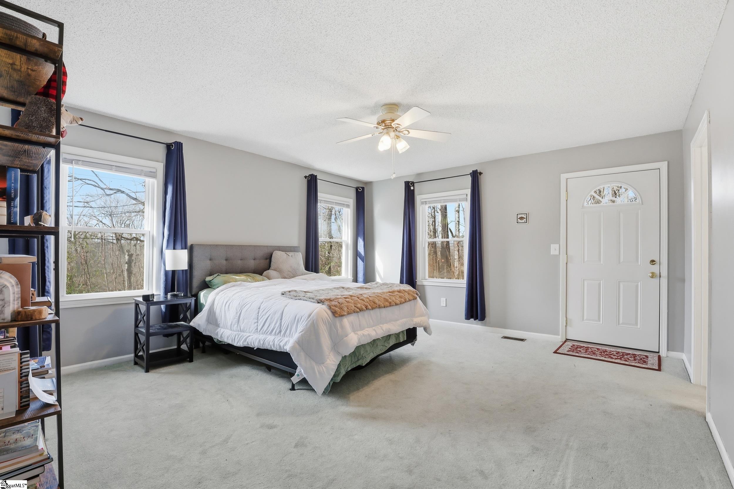 609 Roe Road Greenville, SC 29611 - Photo 14 of 35