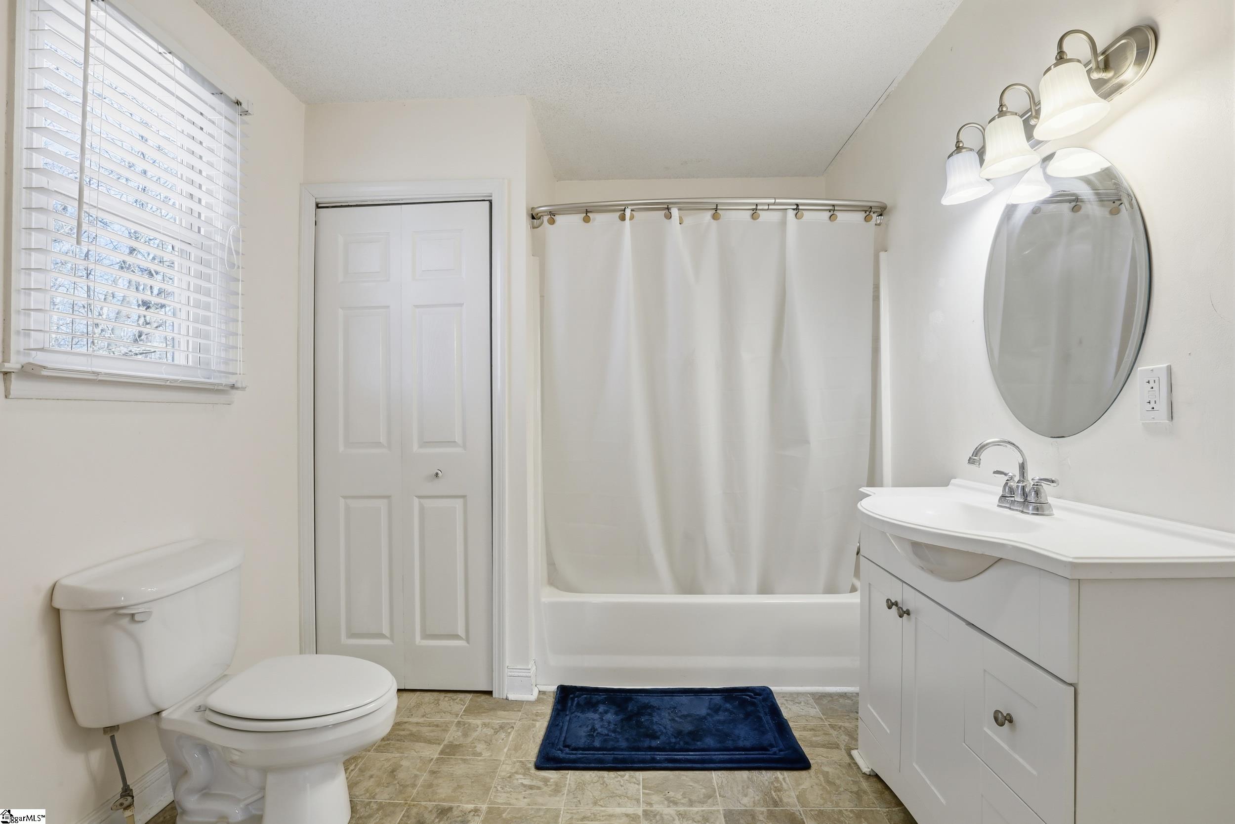 609 Roe Road Greenville, SC 29611 - Photo 19 of 35