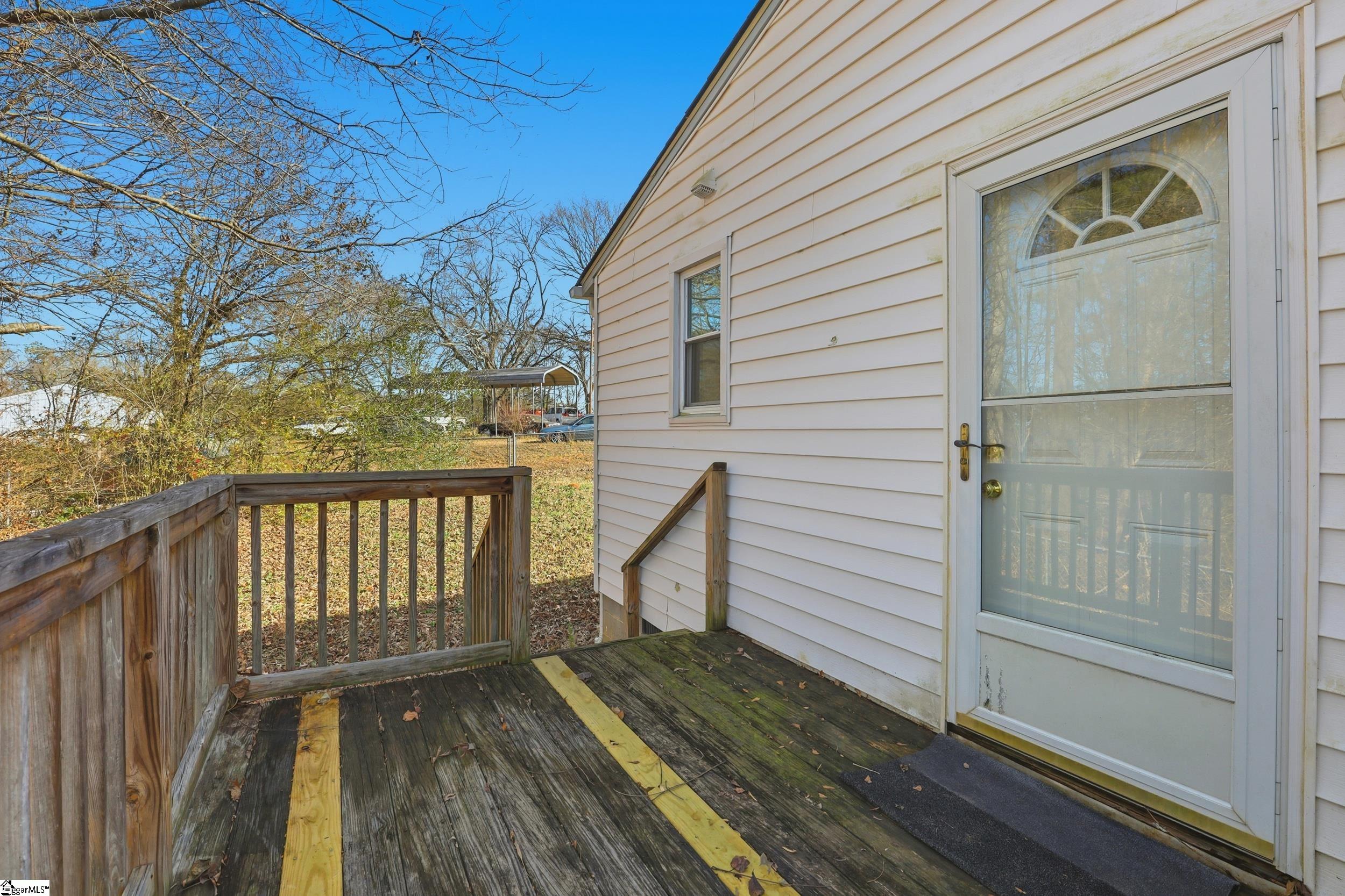 609 Roe Road Greenville, SC 29611 - Photo 27 of 35