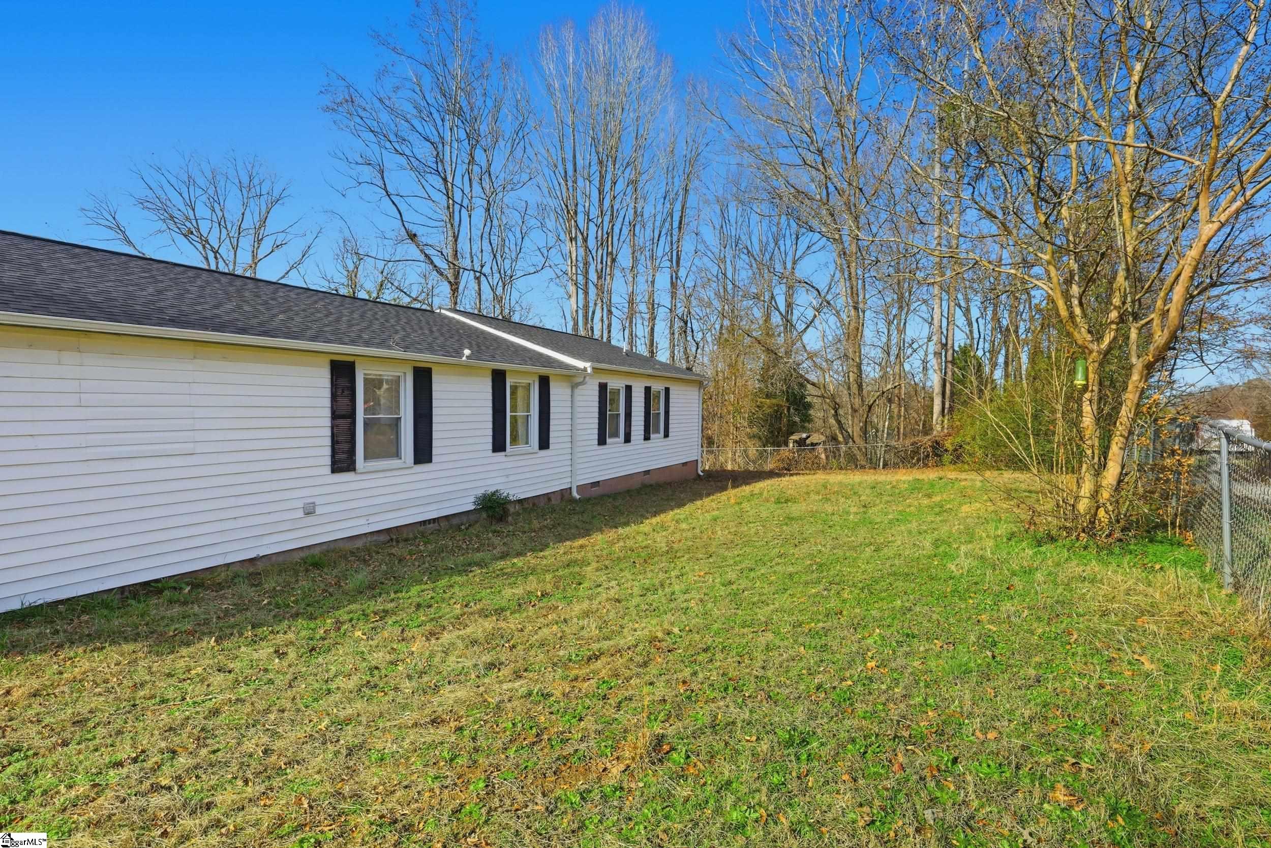 609 Roe Road Greenville, SC 29611 - Photo 31 of 35