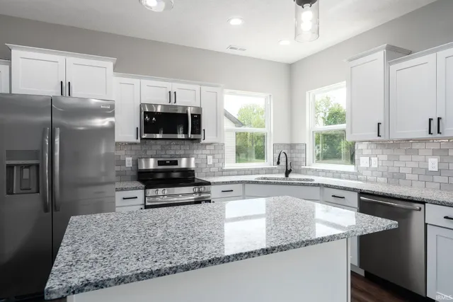 $524,900 | 825 Drydock Drive, Lafayette, IN 47909