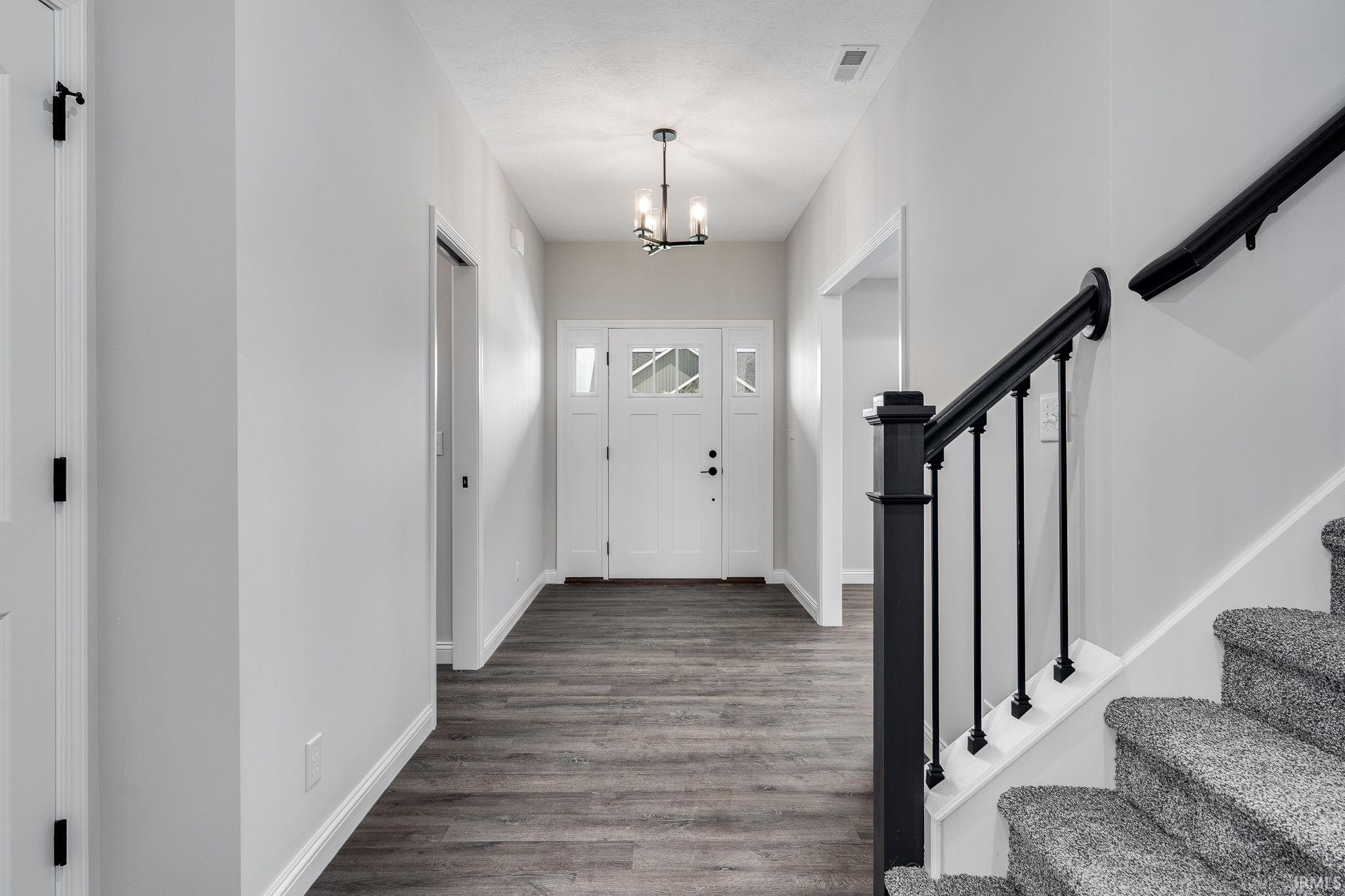 825 Drydock Drive Lafayette, IN 47909 - Photo 3 of 34