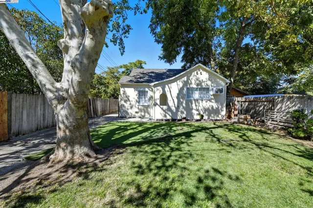$339,900 | 1113 Rivera Drive, Sacramento, CA 95838
