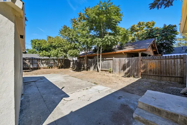 $339,900 | 1113 Rivera Drive, Sacramento, CA 95838