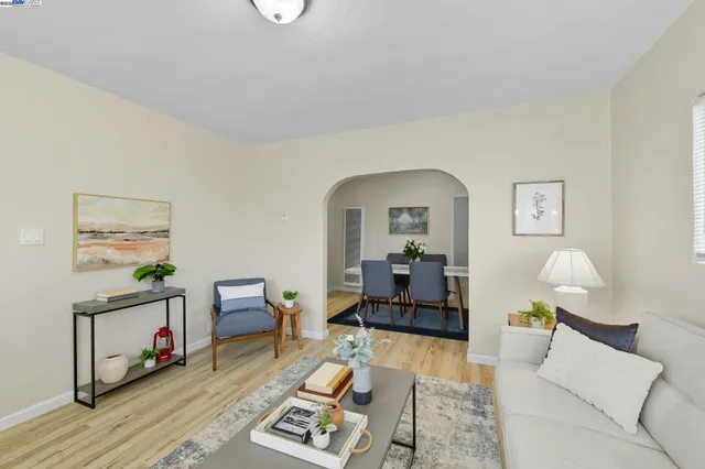 $339,900 | 1113 Rivera Drive, Sacramento, CA 95838