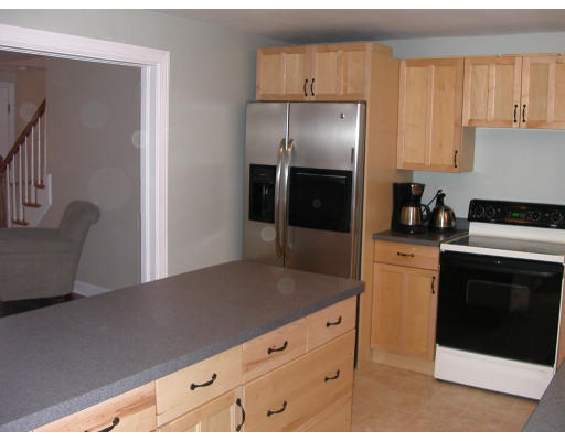 23 Middlesex Road Sharon, MA 02067 - Photo 3 of 14 Gallery Image 3
