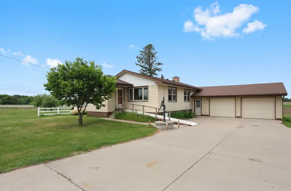 $309,900 | 8601 Little Rock Road Northeast, Foley, MN 56329