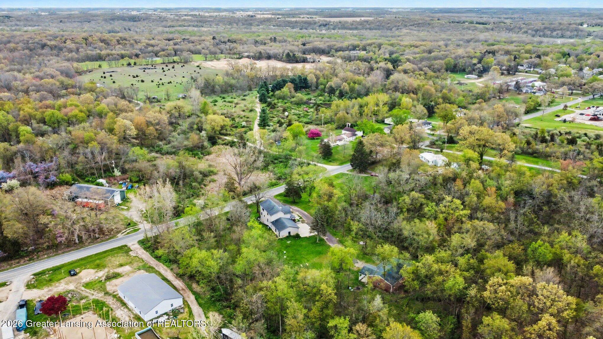 1407 Hayes Road Muir, MI 48860 - Photo 8 of 32 039_file_8172