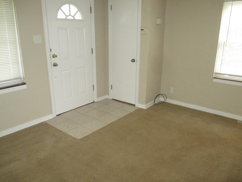 403 Agnew Road Jeannette, PA 15644 - Photo 4 of 16 Gallery Image 4