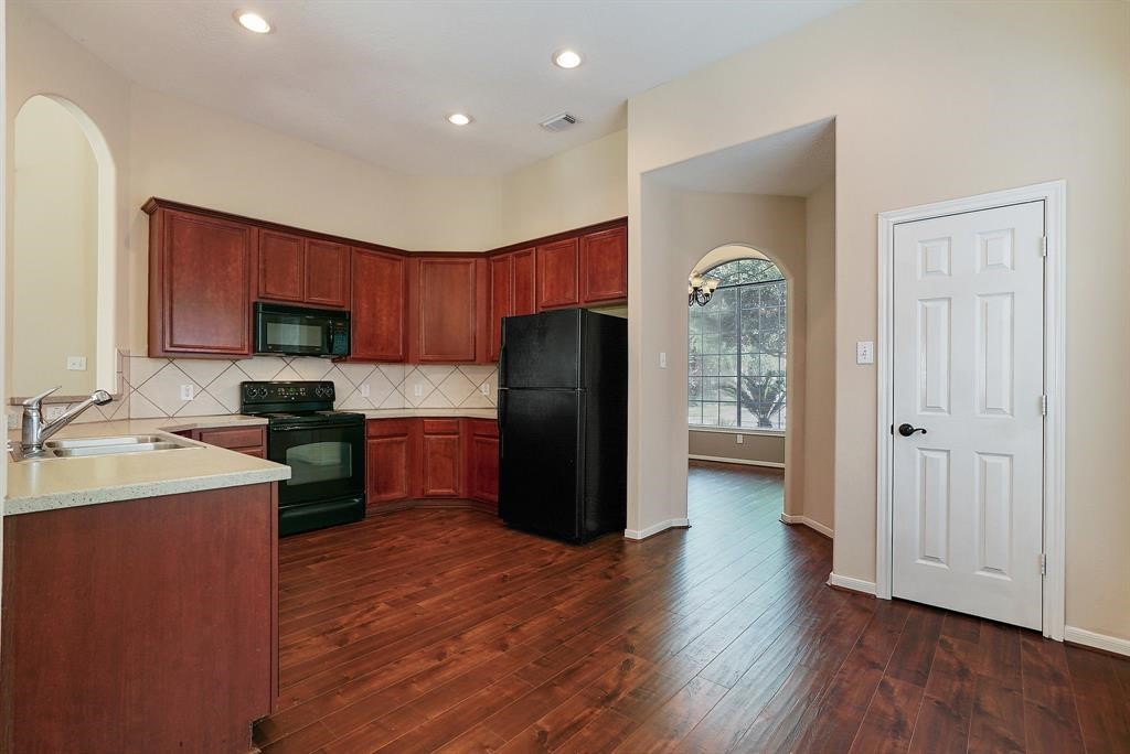 7211 Emerald Run Lane Spring, TX 77379 - Photo 9 of 40 Gallery Image 9