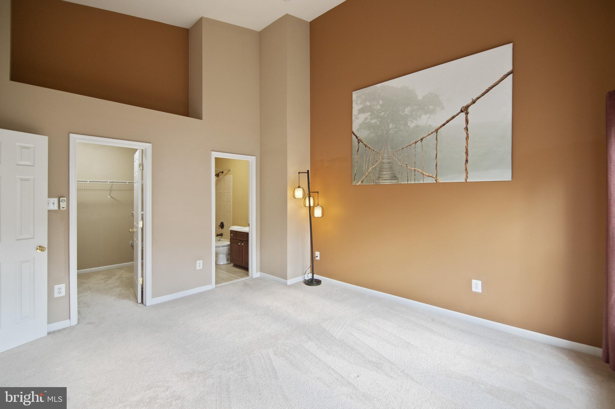 7171 Water Oak Road, Unit 175 Elkridge, MD 21075 - Photo 18 of 49 7171 WATER OAK - OWNER'S SUITE W/ VAULTED CEILING