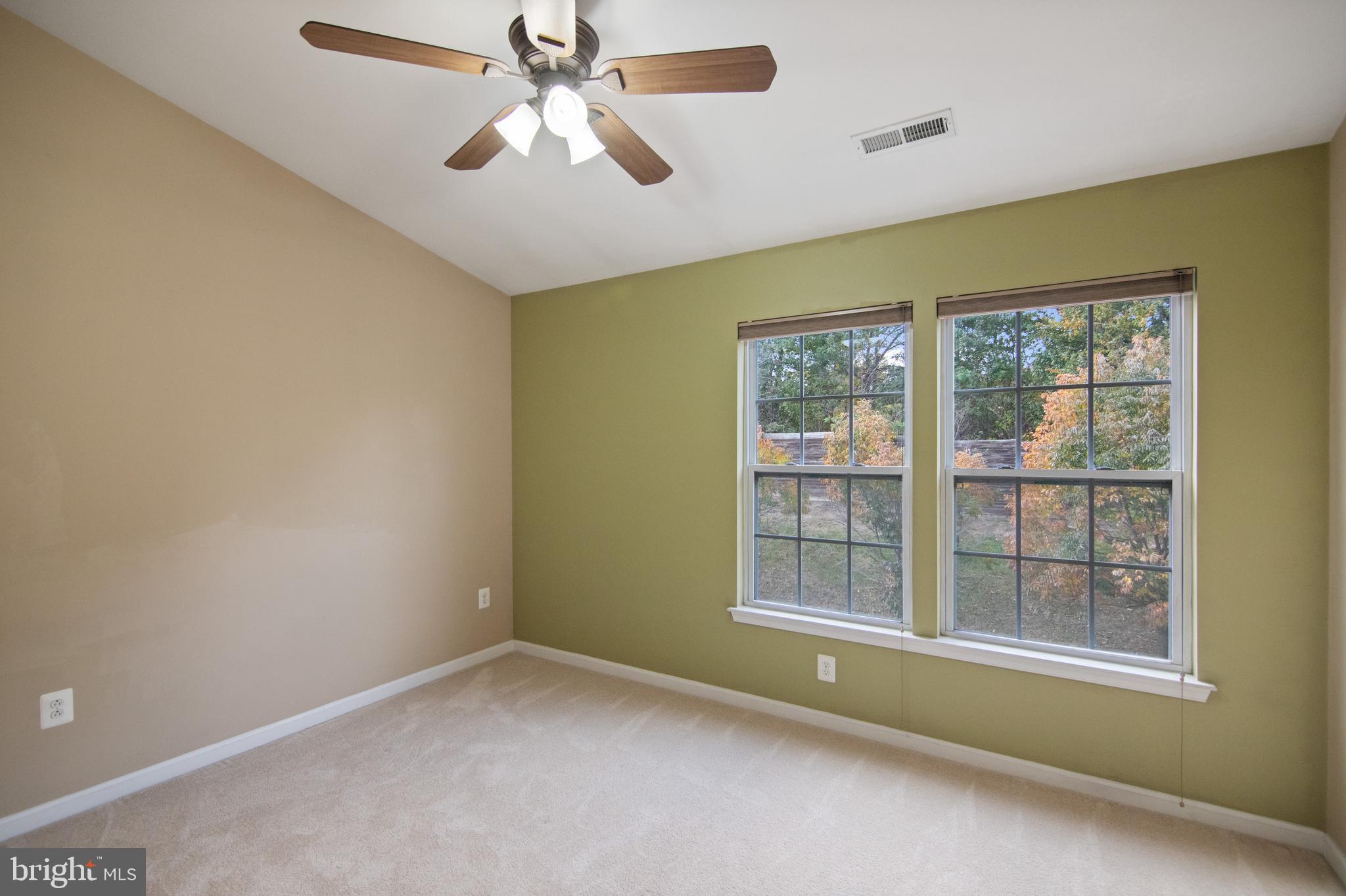 7171 Water Oak Road, Unit 175 Elkridge, MD 21075 - Photo 30 of 49 7171 WATER OAK - 3RD BEDROOM W/ CEILING FAN & LT
