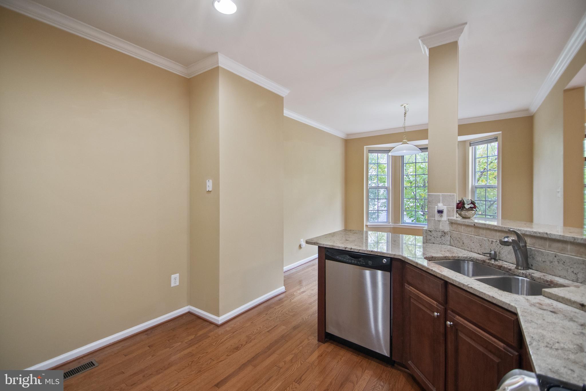 7171 Water Oak Road, Unit 175 Elkridge, MD 21075 - Photo 8 of 49 7171 WATER OAK - KITCHEN VIEW TO LIVING ROOM