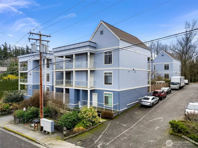 $225,000 | 910 Gladstone Street, Unit 205, Bellingham, WA 98229