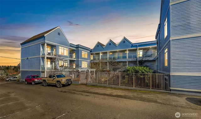 $225,000 | 910 Gladstone Street, Unit 205, Bellingham, WA 98229