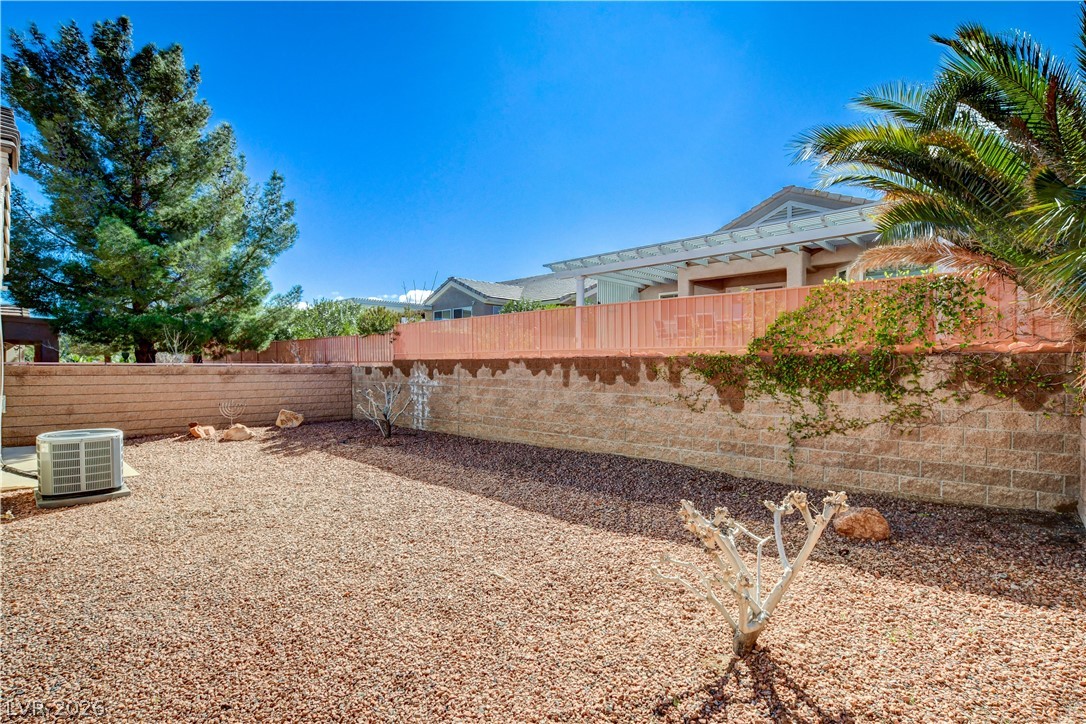 2165 Chapman Ranch Drive Henderson, NV 89012 - Photo 37 of 38 large back yard