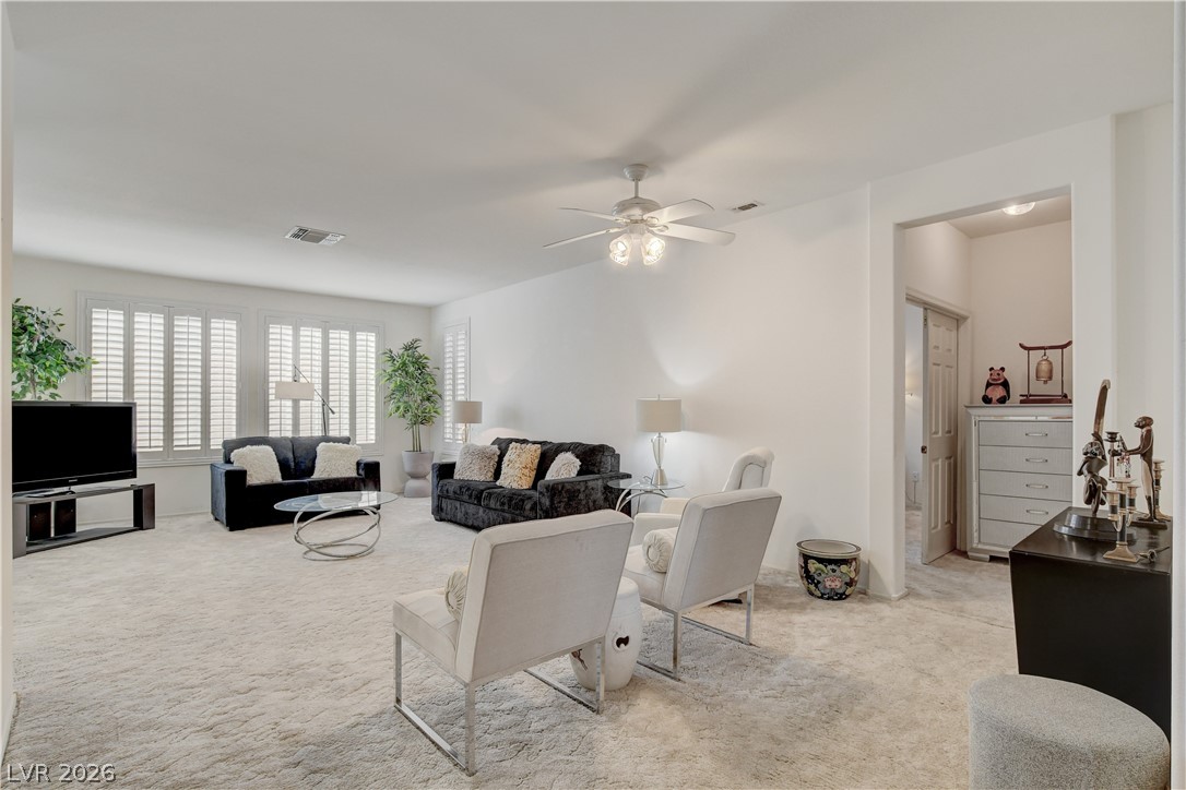 2165 Chapman Ranch Drive Henderson, NV 89012 - Photo 4 of 38 Spacious living room