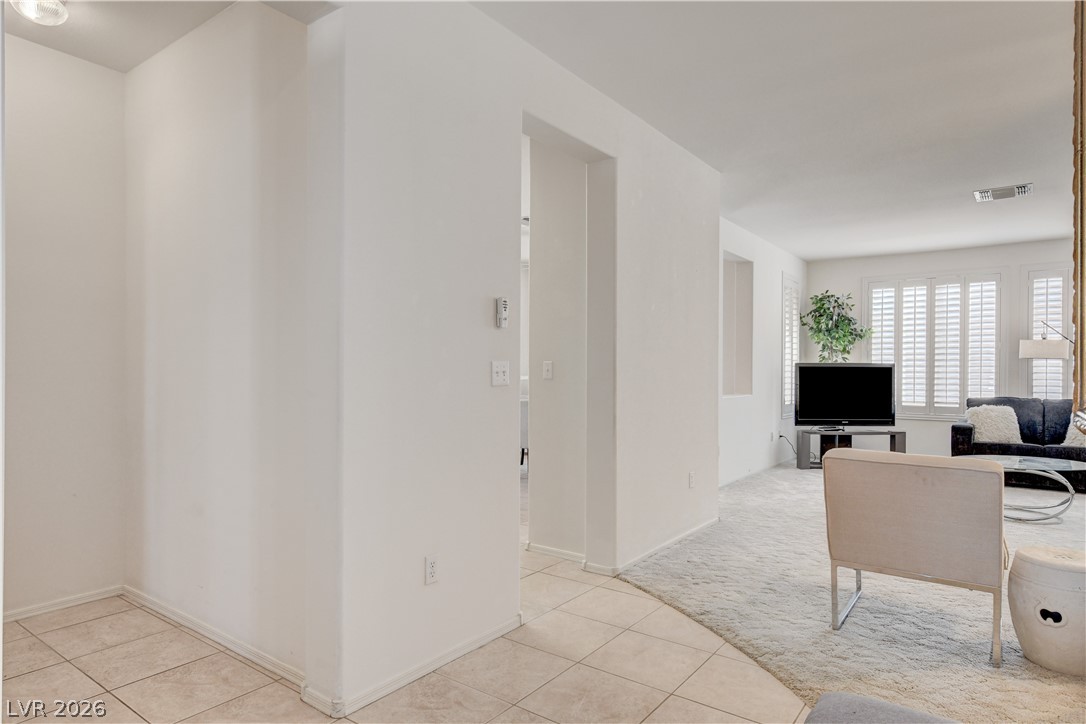 2165 Chapman Ranch Drive Henderson, NV 89012 - Photo 6 of 38 Entry