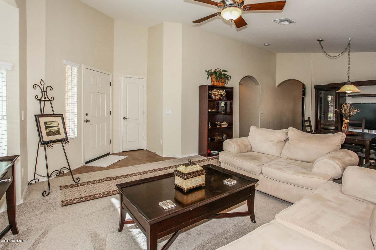 2006 West Carson Road Phoenix, AZ 85041 - Photo 29 of 45 Living-Dining Room